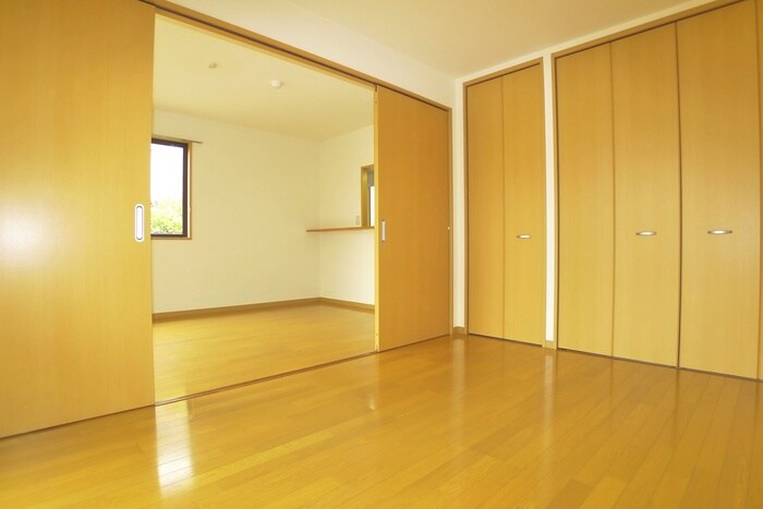 物件内観写真11　(居室)