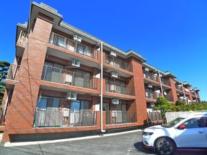 マンションなしや１号棟外観写真