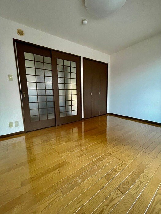 物件内観写真5　(居室)