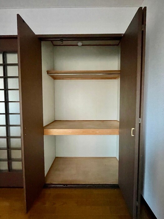 物件内観写真6　(収納)
