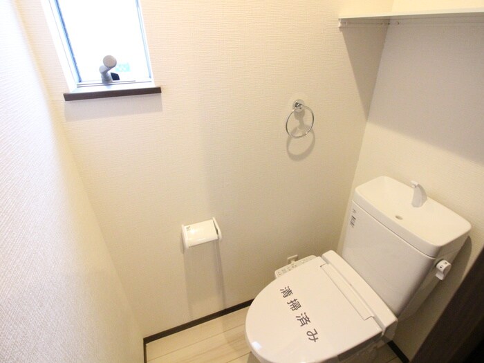 物件内観写真6　(トイレ)