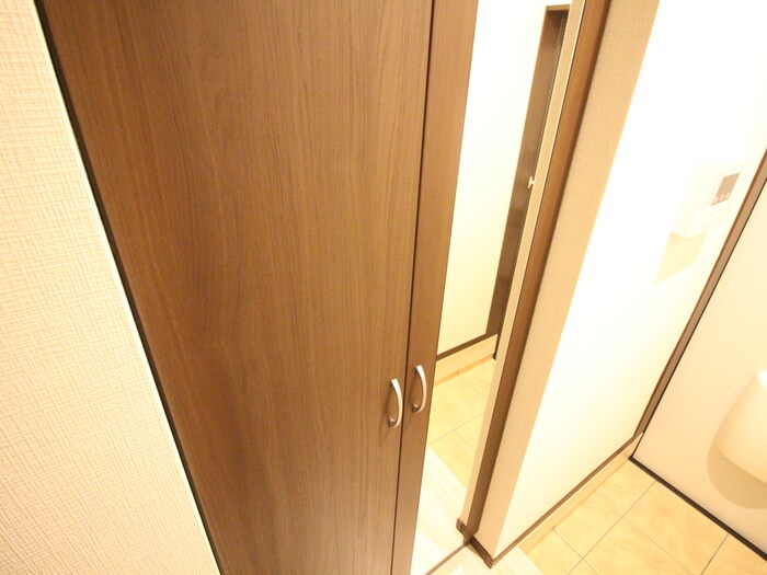 物件内観写真13　(靴箱)