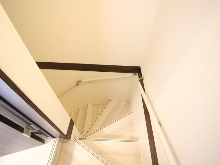 物件内観写真14　(廊下)