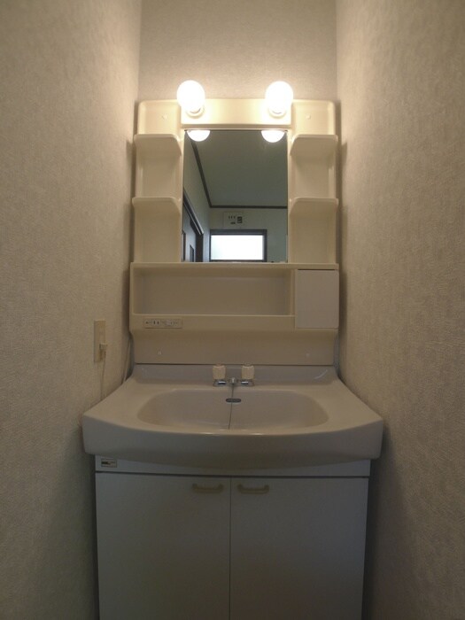 物件内観写真12　(洗面)