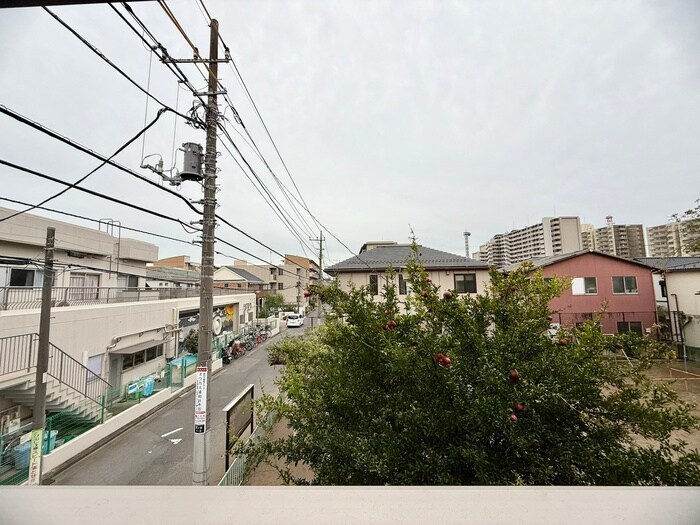 物件内観写真16　(室内からの展望)