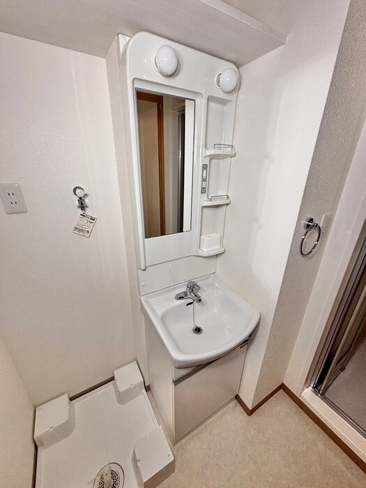 物件内観写真11　(洗面)