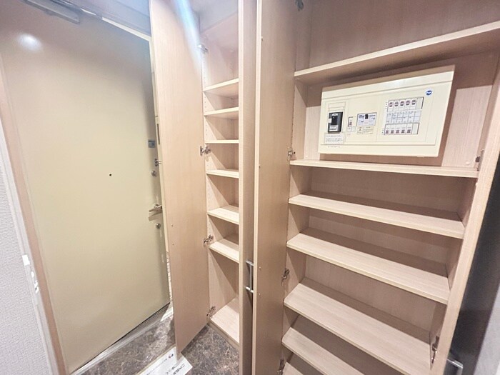 物件内観写真17　(靴箱)