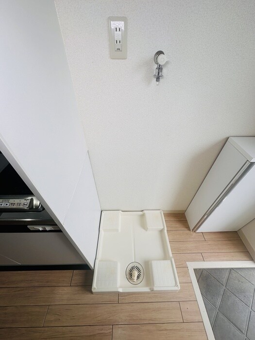 物件内観写真15　(洗濯機置場)