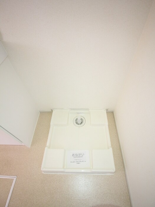 物件内観写真14　(洗濯機置場)