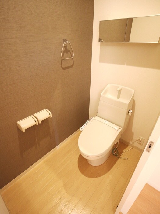 物件内観写真16　(トイレ)