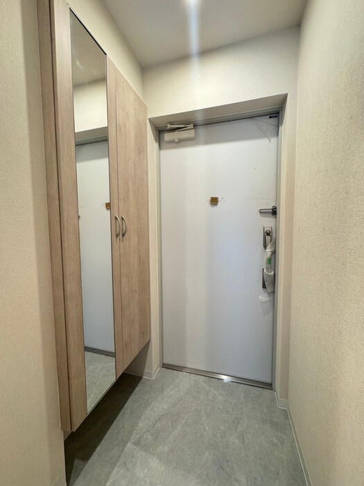 物件内観写真14　(玄関)
