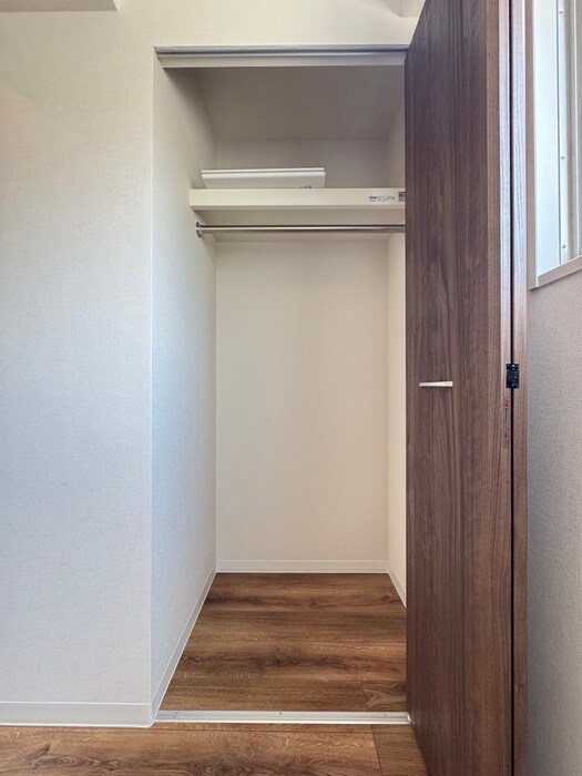 物件内観写真18　(収納)