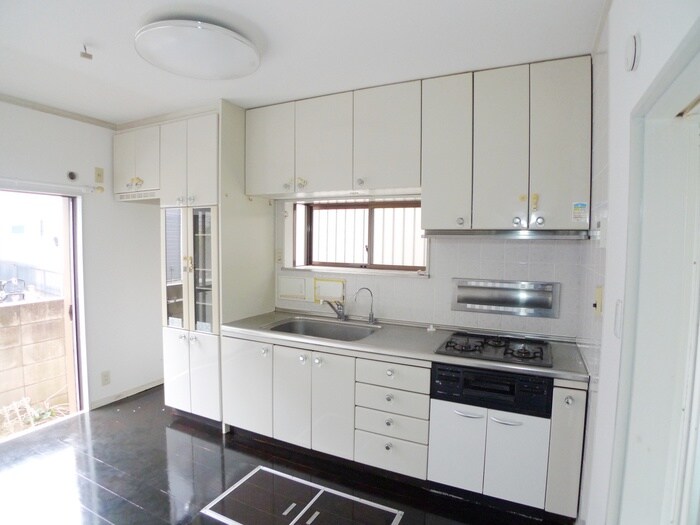 物件内観写真8　(キッチン)