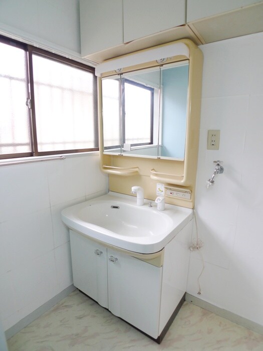 物件内観写真9　(洗面)