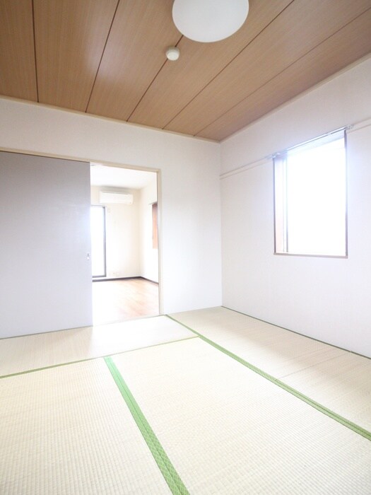 物件内観写真11　(居室)