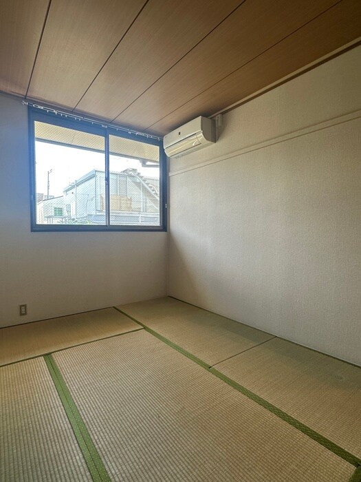 物件内観写真11　(居室)