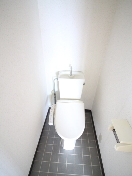 物件内観写真14　(トイレ)