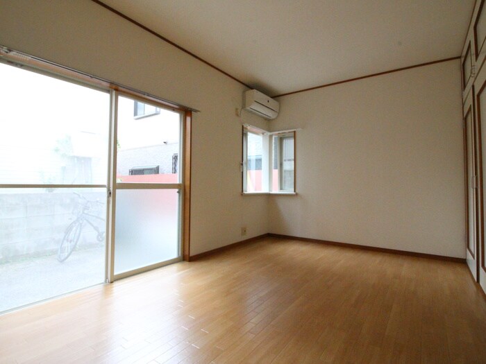 物件内観写真7　(居室)