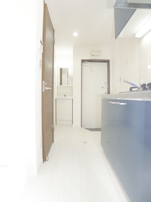 物件内観写真17　(廊下)