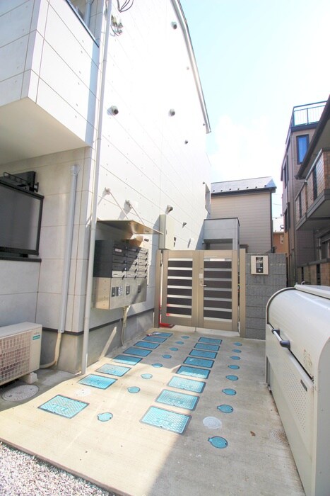 物件外観写真3　(駐輪場)