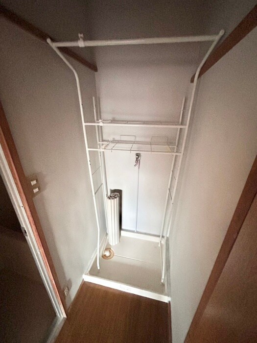 物件内観写真15　(洗濯機置場)