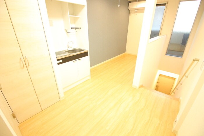 物件内観写真8　(居室)