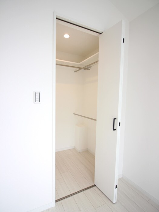 物件内観写真11　(収納)