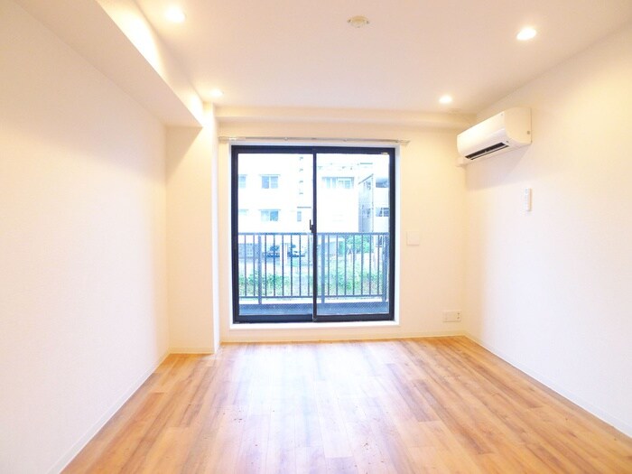 物件内観写真9　(ベランダ・バルコニー)