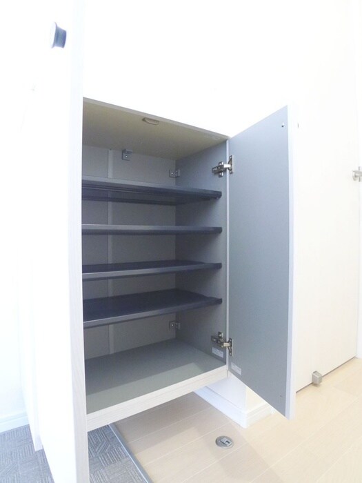 物件内観写真18　(靴箱)