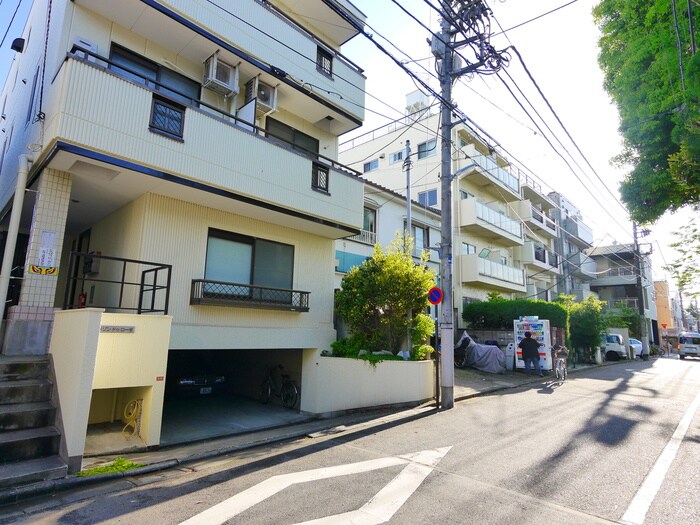 物件外観写真4　(周辺環境)