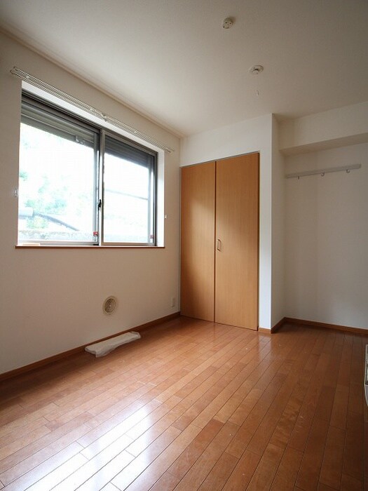 物件内観写真5　(居室)