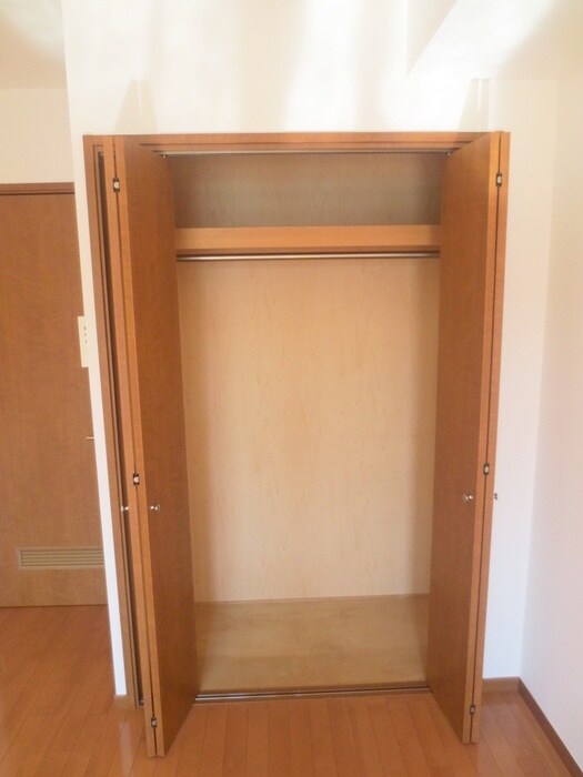 物件内観写真10　(収納)