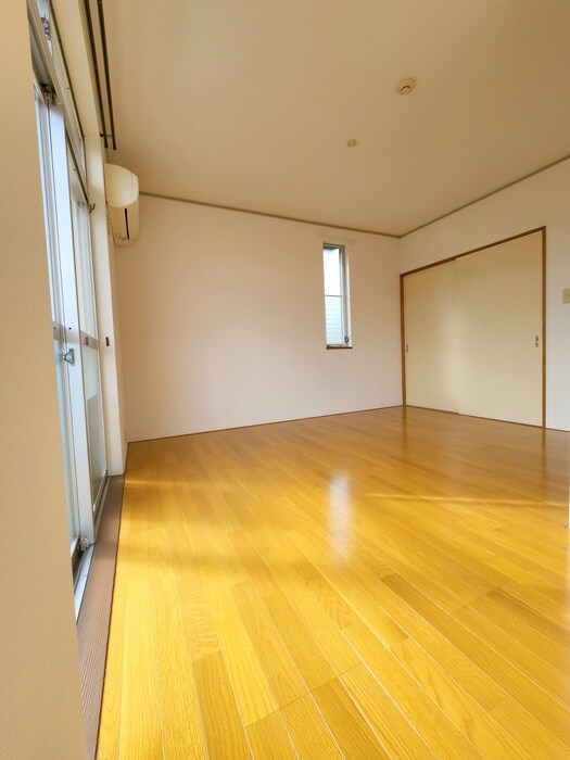 物件内観写真5　(居室)