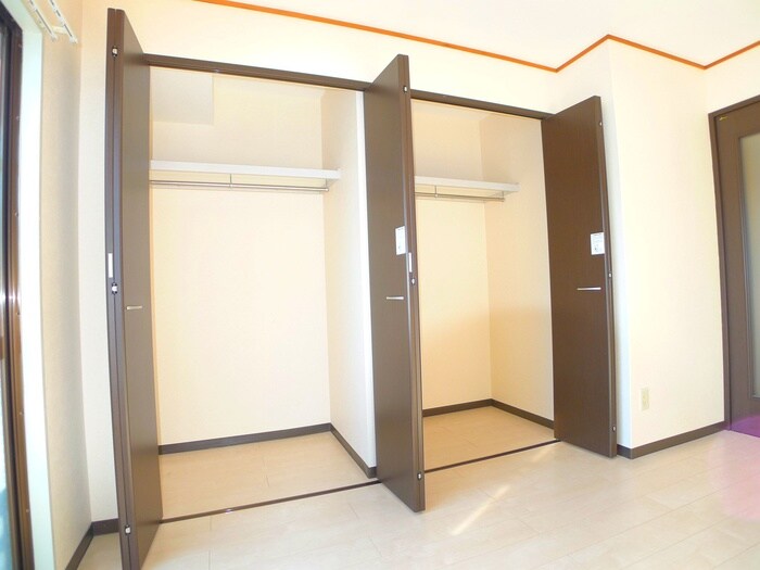 物件内観写真11　(収納)