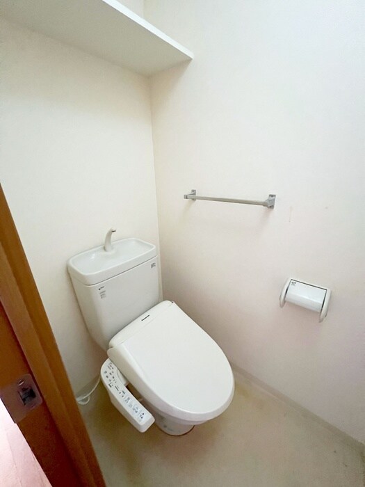 物件内観写真11　(トイレ)