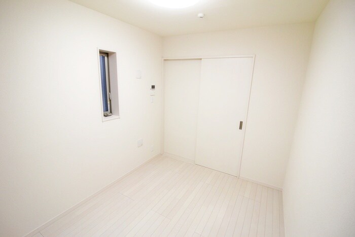 物件内観写真13　(居室)