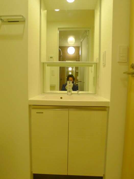 物件内観写真11　(洗面)