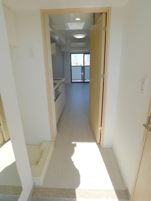 物件内観写真14　(廊下)