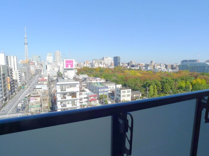 物件内観写真20　(室内からの展望)