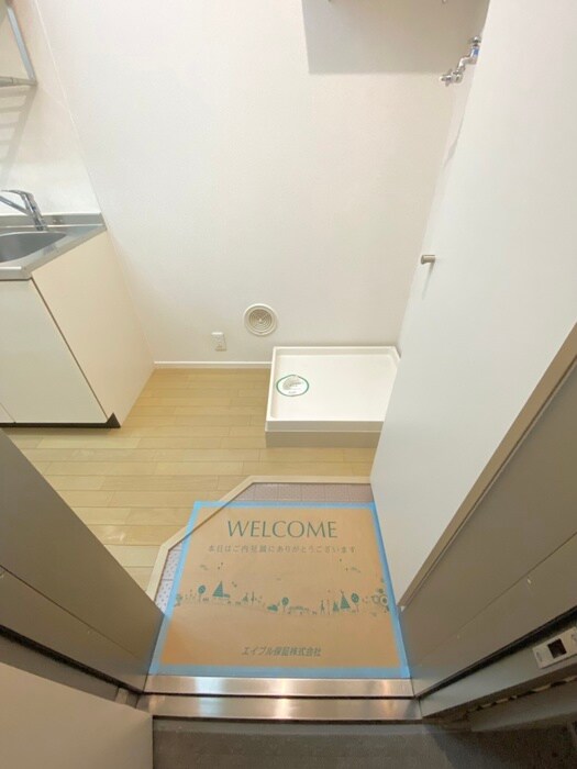 物件内観写真17　(玄関)