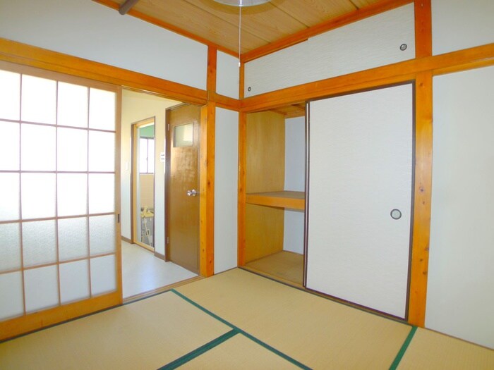 物件内観写真10　(室内からの展望)