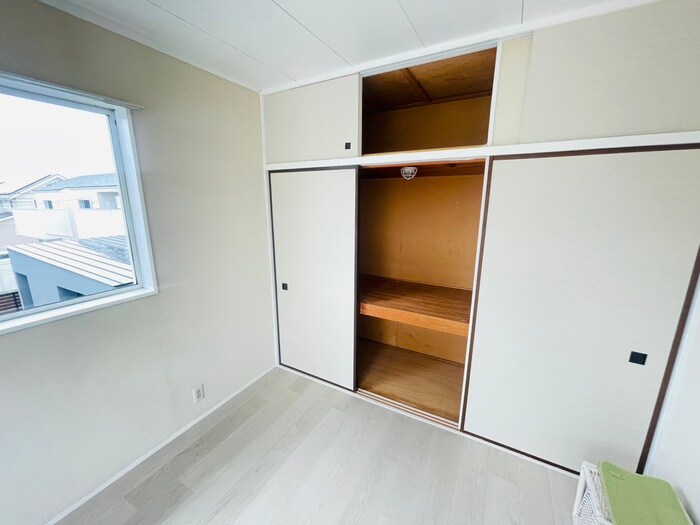 物件内観写真8　(収納)