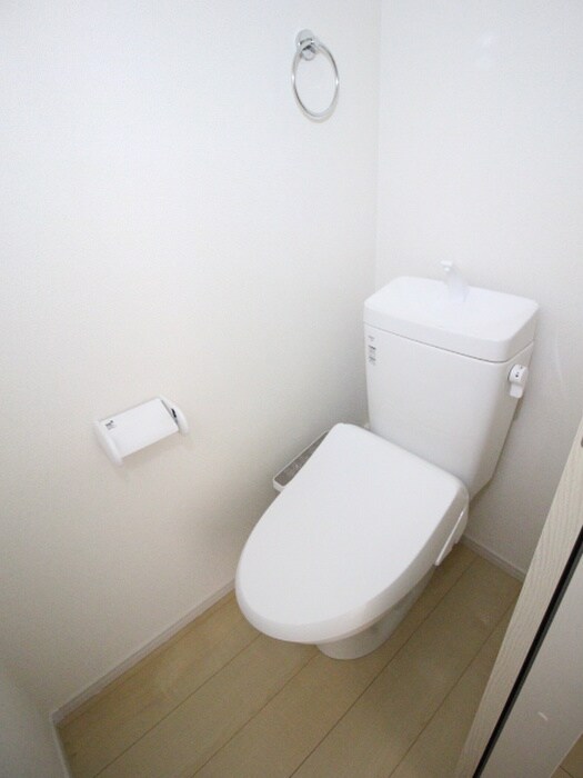 物件内観写真13　(トイレ)