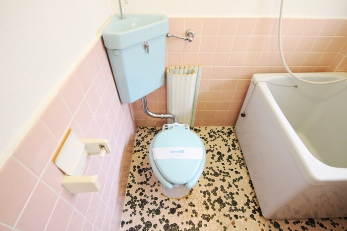 物件内観写真9　(トイレ)