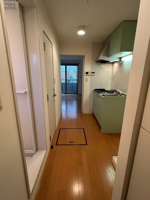 物件内観写真20　(廊下)