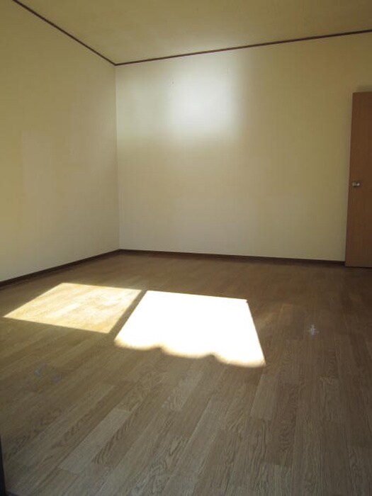 物件内観写真13　(居室)