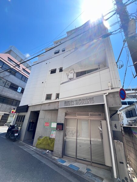トラスワン外観写真