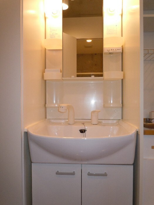 物件内観写真13　(洗面)