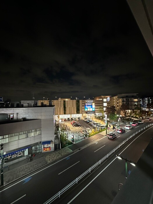 物件内観写真16　(室内からの展望)