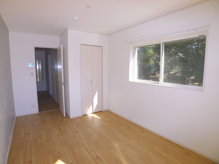 物件内観写真10　(居室)